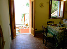 Appartamenti La Rocca la cucina-soggiorno Appartamenti La Rocca la cucina-soggiorno